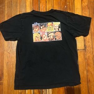 Cap-com Uniqlo graphic tee